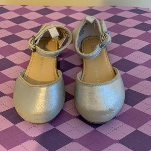 GAP Metallic silver dress shoes